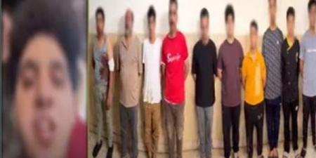 مشاجرة
دامية
داخل
مطعم
شهير
بالمنصورة،
الداخلية
تضبط
9
متهمين
والأسلحة
المستخدمة
(فيديو)
