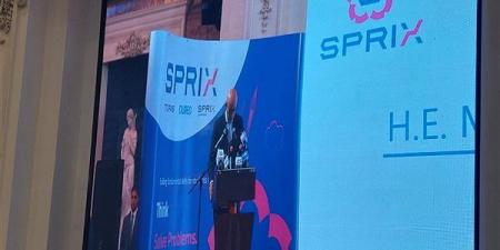 وزير
التعليم
يكرّم
أوائل
"توفاس"
للبرمجة:
طلاب
اليوم
قادة
التحول
الرقمي
غدًا