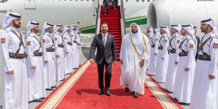 رئيس الوزراء العراقي يصل الدوحة