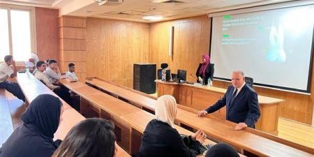 بمشاركة
719
طالبا
في
44
مقررا،
انتظام
الدراسة
بالفصل
الصيفي
في
جامعة
القاهرة
الأهلية