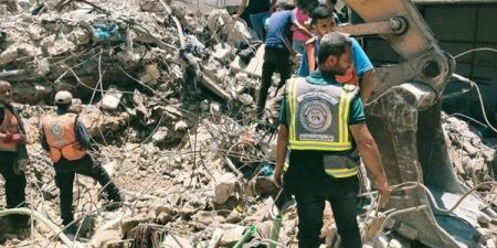 غزة
تنزف
رغم
وقف
إطلاق
النار..
استشهاد
أم
فلسطينية
وأطفالها
الأربعة
في
قصف
إسرائيلي
جديد..
خروقات
متواصلة
تعمق
الكارثة
الإنسانية
ومطالب
بتحرك
دولي
عاجل
