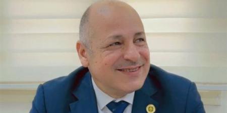 خبير
استراتيجي
يكشف
3
سيناريوهات
للتصعيد
الإيرانى
الأمريكى
ومن
يسدد
الفاتورة