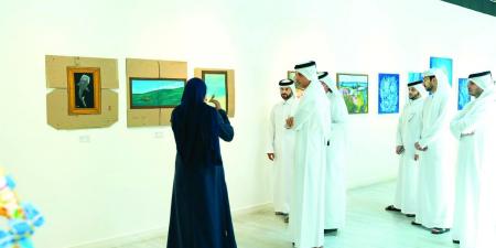 كتارا ترسخ علاقة الفن بالبيئة في معرض تشكيلي
