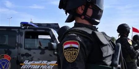 لغز
      سقوط
      شاب
      من
      بلكونة
      بحدائق
      القبة،
      الأم:
      "ابني
      بيمشي
      وهو
      نايم"