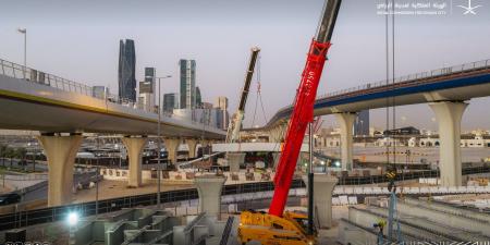 الهيئة
الملكية
لمدينة
الرياض:
إنجاز
أكثر
من
50%
من
جسر
طريق
الثمامة
عند
تقاطع
العليا