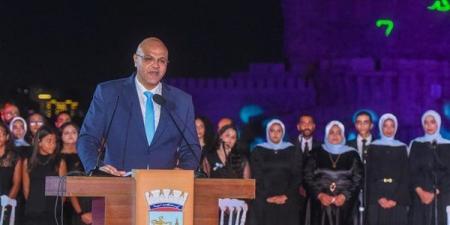محافظ الإسكندرية يستقبل عددًا من القيادات ضمن احتفالات العيد القومي الـ74 بقلعة قايتباي