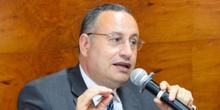 ننشر
      أسماء
      الفائزين
      بجائزة
      النيل
      2026