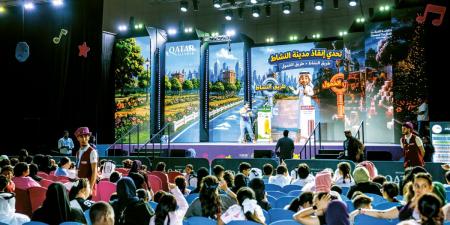 «الضرائب» تعرف الأطفال بتأثير المشروبات المُحلاة