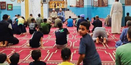 أوقاف
      الفيوم
      تنظم
      ندوات
      في
      150
      مسجدا
      بعنوان"محبة
      الوطن
      من
      الإيمان"
