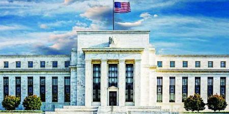 مجلس الاحتياطي الفيدرالي الأمريكي يثبت سعر الفائدة