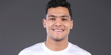 المصري يتعاقد مع مصطفى العش لاعب الأهلي لأربعة مواسم
