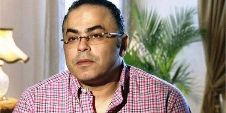 عمرو
سمير
عاطف
عن
تحويل
"أولاد
حارتنا"
لمسلسل:
مش
عارف
ده
ممكن
يتعمل
إزاي