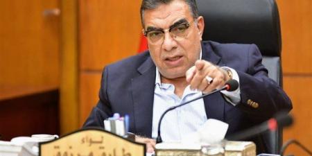 29
      ألفًا
      و396
      خدمة
      طبية
      في
      أول
      يوم
      من
      النسخة
      الرابعة
      لحملة
      "100
      يوم
      صحة"
      بالدقهلية