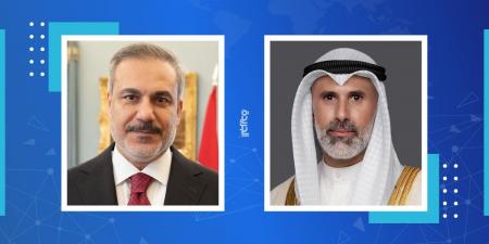وزير الخارجية يبحث هاتفياً ونظيره التركي التطورات الإقليمية