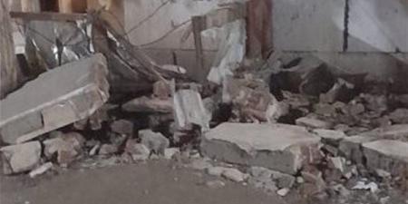 سقوط
      شرفة
      بالسويس
      وانهيار
      جزئي
      بروض
      الفرج،
      الهلال
      الأحمر
      يكشف
      تداعيات
      زلزال
      الفجر
