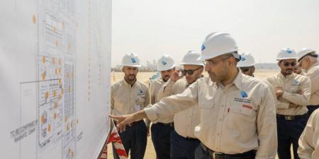 رئيس الهيئة السعودية للمياه يتفقد 4 مشروعات لإنتاج المياه المحلاة في الجبيل ورأس الخير