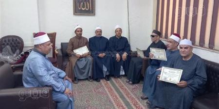 أوقاف الغربية تكرم الأئمة والمؤذنين المتميزين من ذوى الهمم