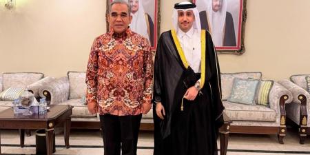 رئيس المجلس الاستشاري الشعبي الإندونيسي يجتمع مع سفير دولة قطر