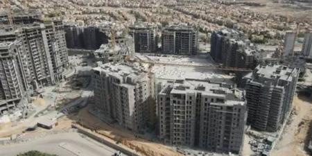 إهدار تريليونات الجنيهات، خبير: الإفراط في الاستثمار العقاري أدى لزيادة البطالة وتدني الأجور