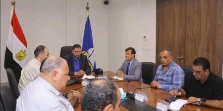 محافظ دمياط للقيادات المحلية الجديدة: التواجد الميداني وخدمة المواطنين أولوية قصوى