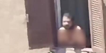 بعد خروجه في شرفة شقة عار الجسد وتصدره التريند، الداخلية تكشف تفاصيل الفيديو المثير للجدل