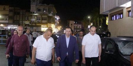 تحركات ميدانية مكثفة لمحافظ دمياط في شوارع رأس البر لإعادة الانضباط (صور)