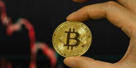 بيتكوين يتراجع إلى 79 ألف دولار قبيل بيانات التضخم الأمريكية