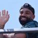 بعد
فشل
الاتفاق
مع
بشكتاش،
محمد
صلاح
يصل
إلى
الرياض
بشكل
مفاجئ