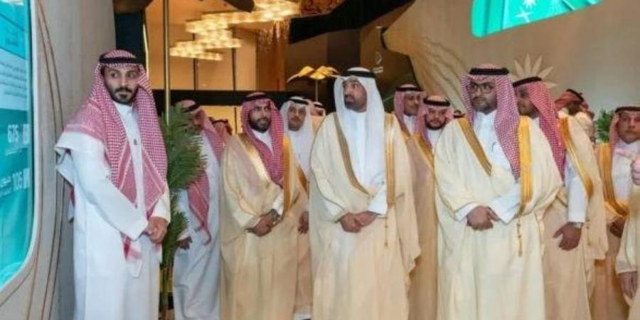 وزير الموارد البشرية يكشف عن تجاوز التزامات برنامج "سخاء" حاجز 6 مليارات ريال لدعم التنمية المستدامة