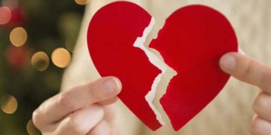 "القلب المكسور".. دراسة تكشف مفارقة لافتة بين الرجال والنساء