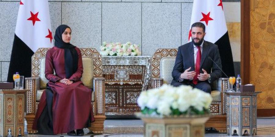 الرئيس السوري:زوجتي عاشت معي في مغارات..وتنقلنا في 49 بيتاً (صور)