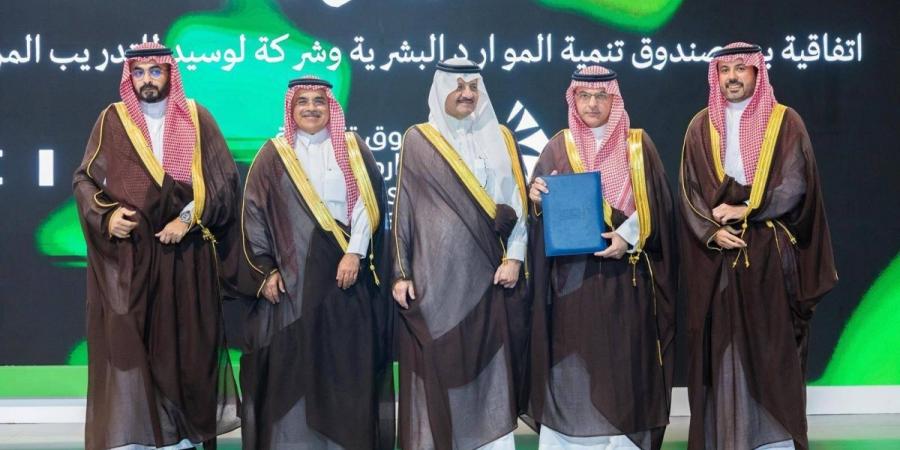 «الموارد البشرية» يبرم 3 اتفاقيات تتجاوز قيمتها 100 مليون ريال