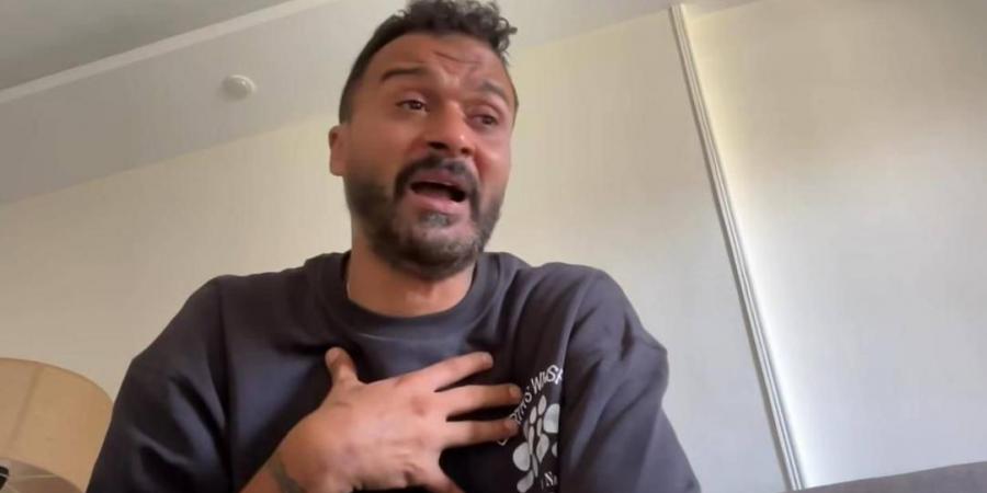 أنا مقهور وعايز حقي.. انهيار إبراهيم سعيد بعد خروجه من السجن
