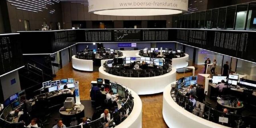 أسهم أوروبا تتراجع وسط ترقب لرسوم ترامب الجمركية