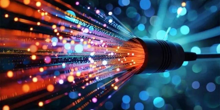 ثورة الإنترنت تبدأ من اليابان.. تقنية تنقل البيانات بسرعة مليون غيغابايت في الثانية