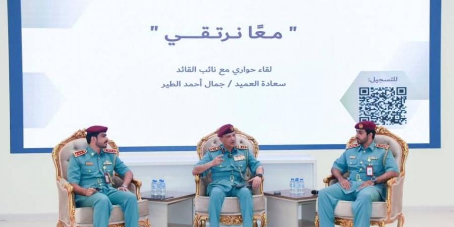جمال الطير يلتقي شباب الشرطة ويؤكد دورهم في تعزيز الأمن والطمأنينة