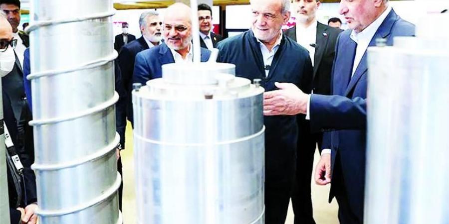 إيران تتمسك بالتخصيب وتلوّح بالرد على الضغوط الغربية