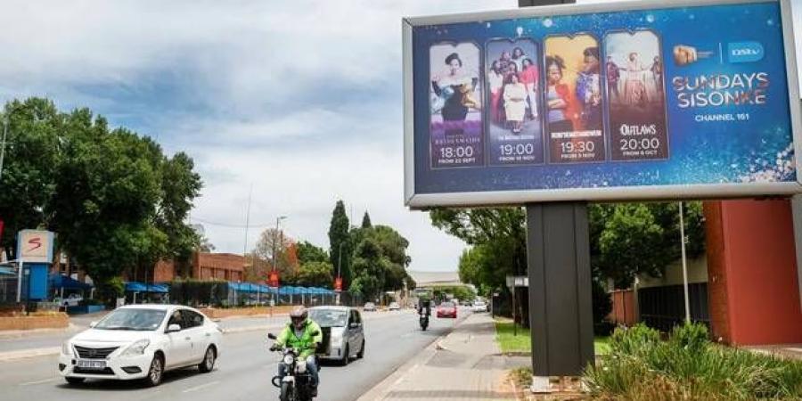 قناة+ تصبح أكبر شبكة للتلفزيون المدفوع بإفريقيا بعد صفقة مليارية
