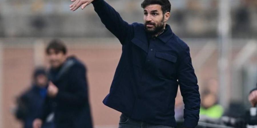 فابريغاس لا يستبعد ضم ميسي إلى كومو الإيطالي