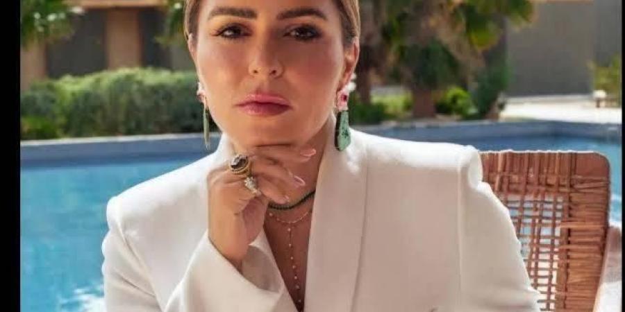 منع مها الصغير من الظهور الإعلامي.. وإحالة سرقة اللوحات للنيابة المصرية