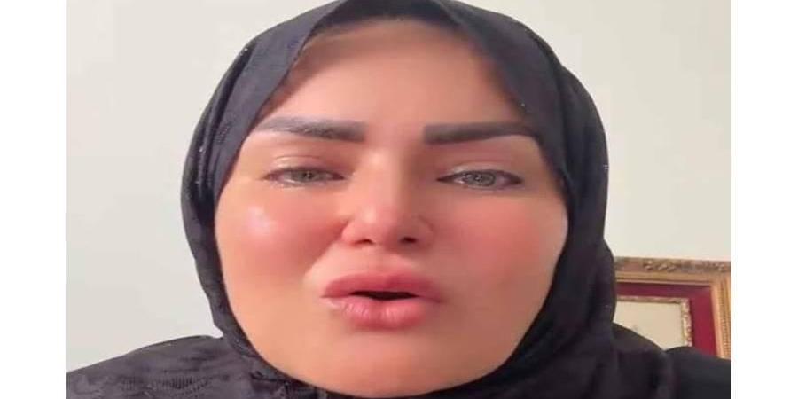 في بث باكٍ ومؤثر.. سما المصري تعتزل وترجو هذا الأمر من متابعيها