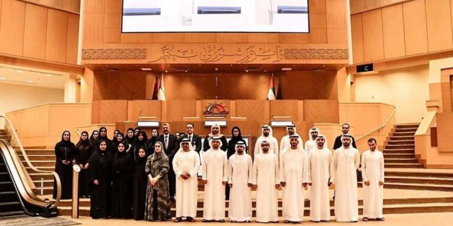 وفد من جامعة الفجيرة يزور «الوطني»