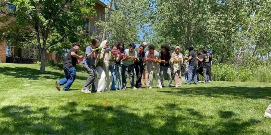 طلبة جامعة خليفة يشاركون في مهمة بين الكواكب