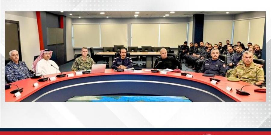 وزير
      الداخلية
      يشهد
      ختام
      التمرين
      البحري
      المشترك
      "الحارس
      اليقظ
      14"
      ويشيد
      بالتنسيق
      الميداني
      الفعال
      في
      تنفيذ
      الخطط
      والعمليات
      الأمنية
      المشتركة
      لمواجهة
      التحديات
      البحرية