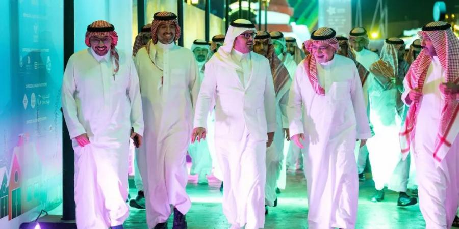 نائب
      أمير
      منطقة
      مكة
      المكرمة
      يزور
      منطقة
      “ونتر
      وندرلاند
      جدة”