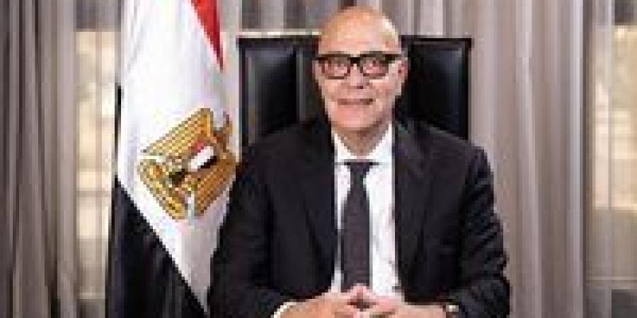 النائب
      أحمد
      صبور:
      مصر
      لن
      تقبل
      بأي
      محاولات
      تهدد
      وحدة
      السودان
      أو
      سيادته