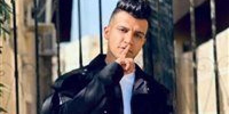 تأجيل
      محاكمة
      عصام
      صاصا
      و
      15
      آخرين
      في
      مشـاجرة
      الملهى
      الليلي