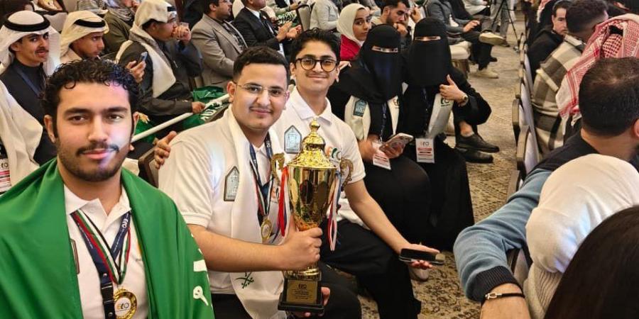 “جامعة
      الإمام”
      تفوز
      بمراكز
      متقدمة
      في
      أولمبياد
      اللغة
      الإنجليزية
      العالمي
      ELO
      2025