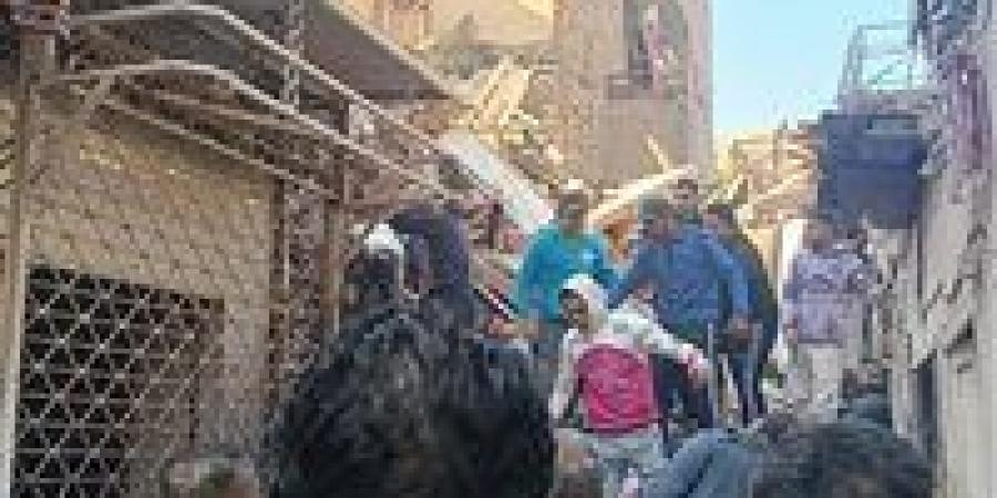 التحقيقات:
      عقار
      إمبابة
      المنهار
      صادر
      له
      قرار
      إزالة
      قديم