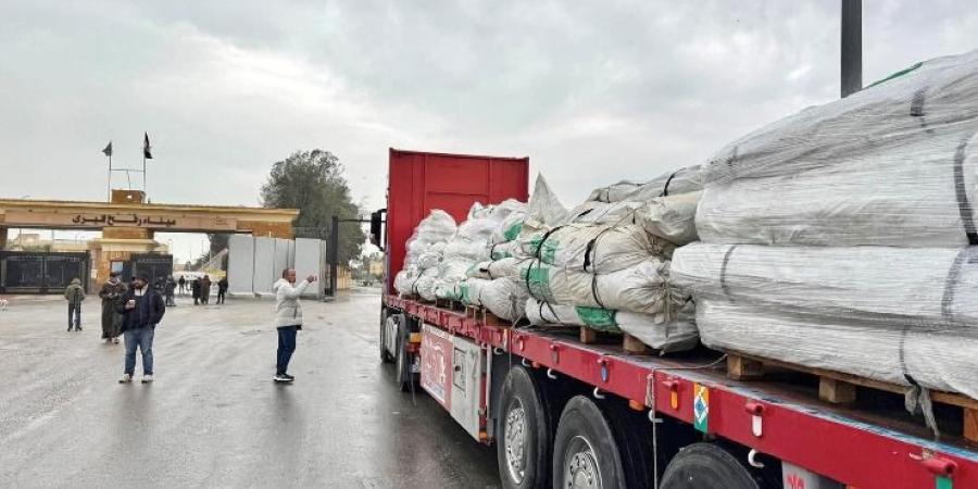 دفعة
      جديدة
      من
      المساعدات
      السعودية
      تعبر
      منفذ
      رفح
      باتجاه
      قطاع
      غزة